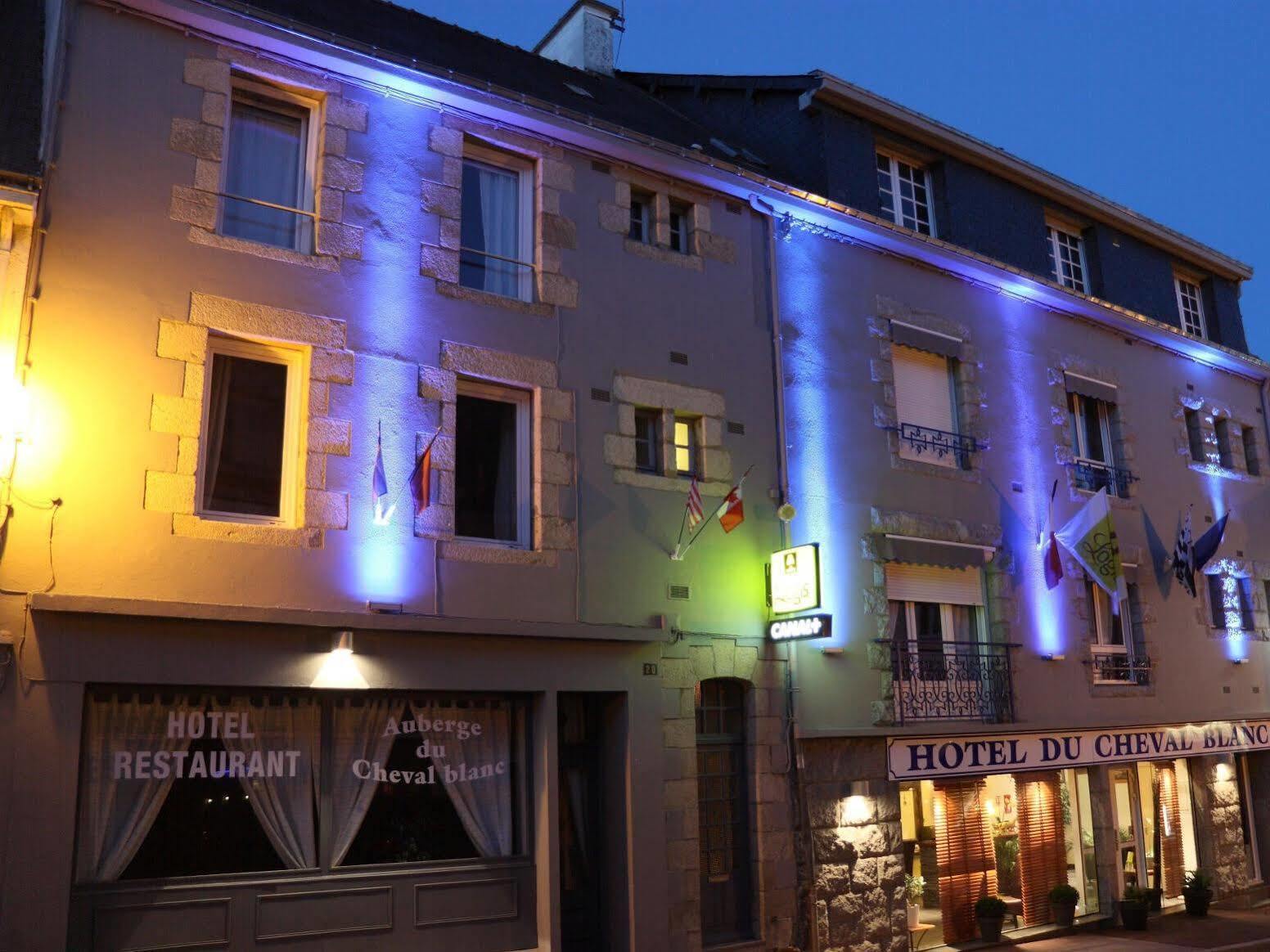 Auberge Du Cheval Blanc Baud Exterior foto